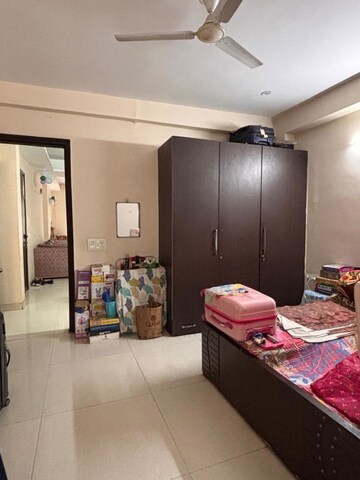 Bedroom in 3 BHK Builder Floor at Sector 40 – for Rent