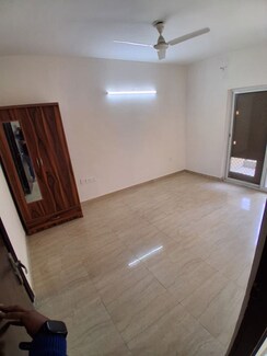 4 BHK + Extra Room Apartment For Sale in Mahagun Mywoods