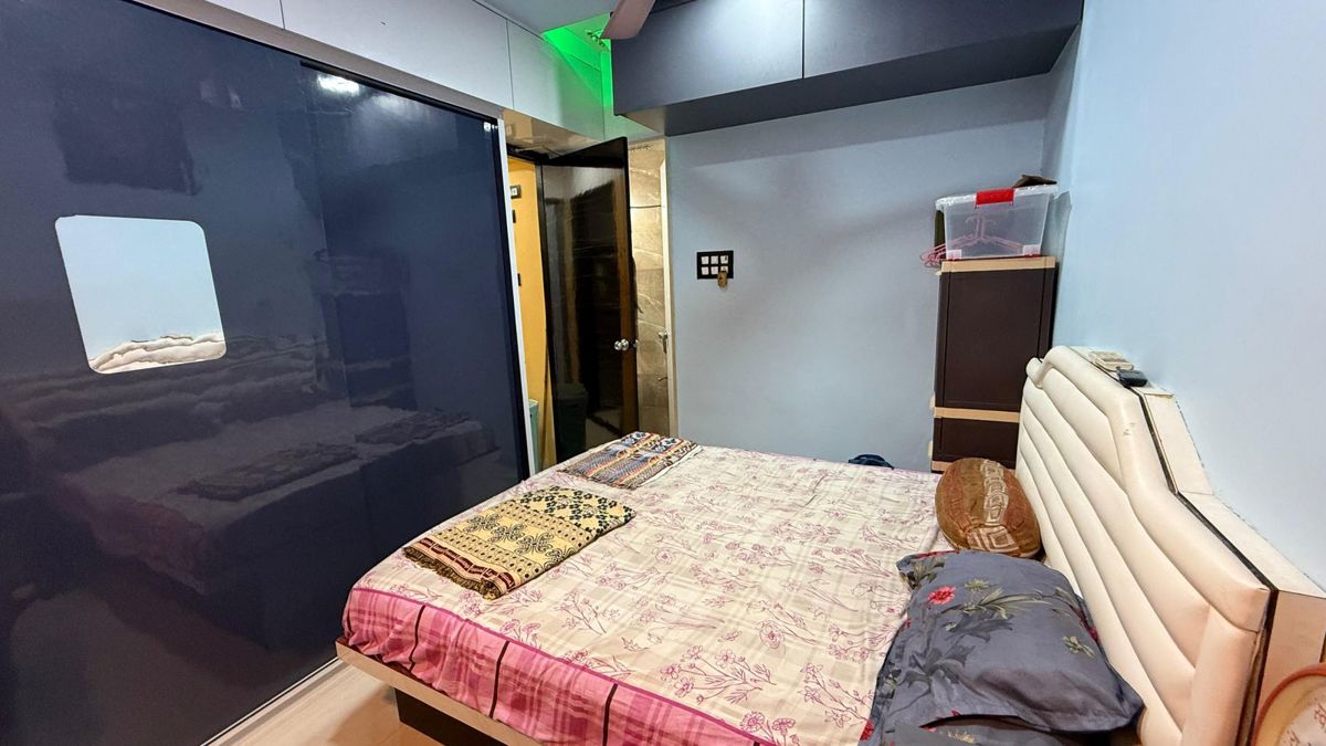 1 BHK + Extra Room Apartment For Rent in Swastik Mira Apartment