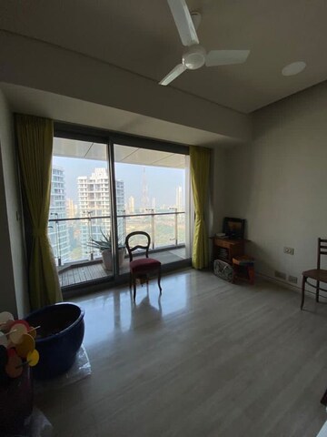 Room in 3 BHK Apartment at Lodha The World Towers World One Tier 2, Worli – for Rent