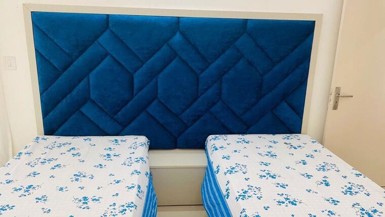 Room, sector 135 Pg For Boys In Sector 135 9972169