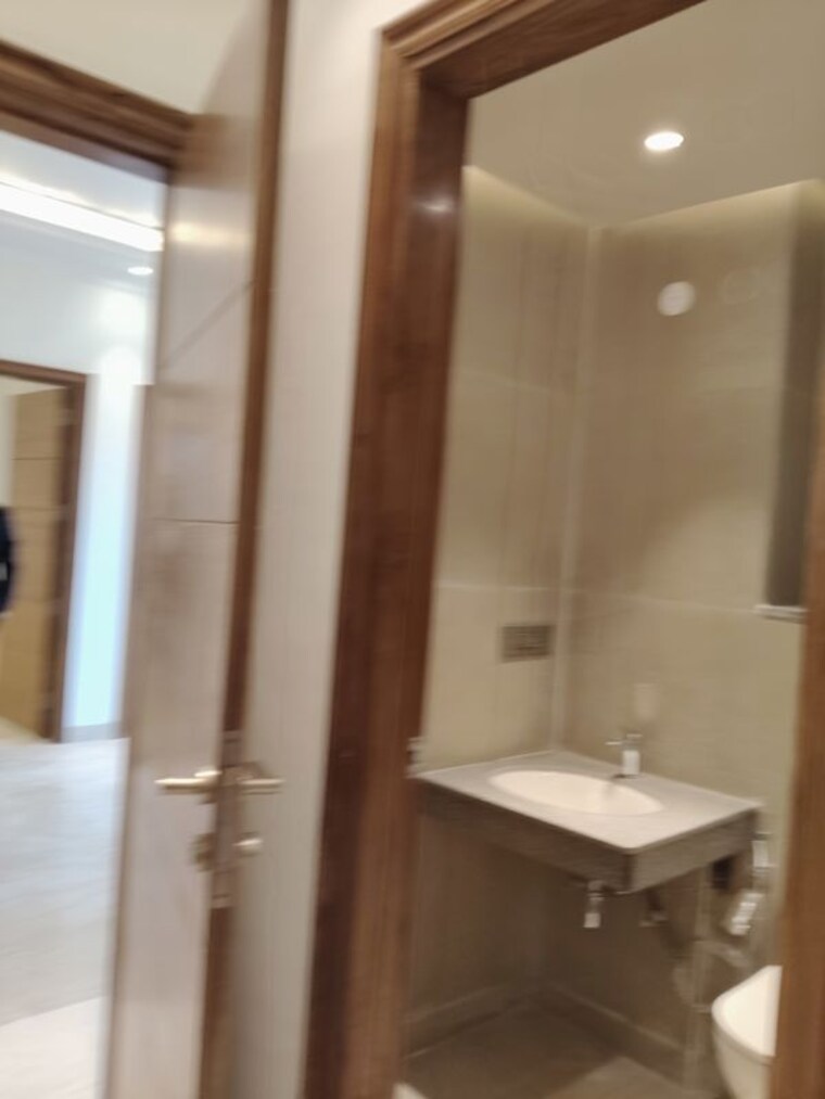 Bathroom, aradhyam-spa-city 3 Bedroom 1645 Sq.Ft. Apartment In Meerut Road Ghaziabad 9972199