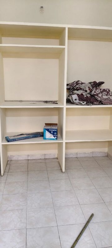 Furnished Amenities in 1 BHK Apartment at Shelter CHS, Nerul – for Rent