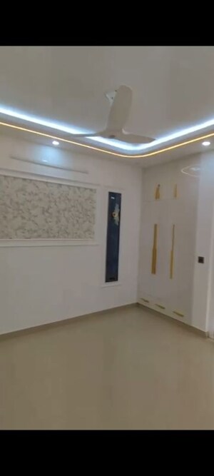 Building Lobby in 2 BHK Apartment at Emenox La Solara, Sector 16 Greater Noida – for Rent