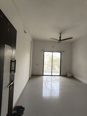 2 BHK Apartment For Rent in Raama Skyz, Sama Savli Road