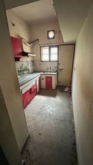 Kitchen in 2 BHK Builder Floor at Guduvanchery – for Sale