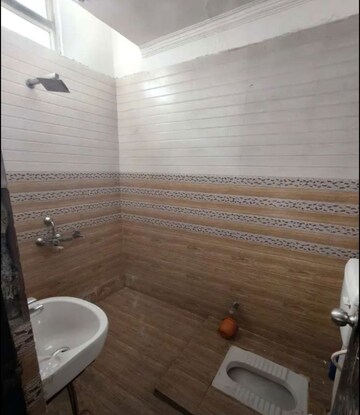 Bathroom in 3 BHK Apartment at Anee Shakti Apartment, Chinhat – for Rent