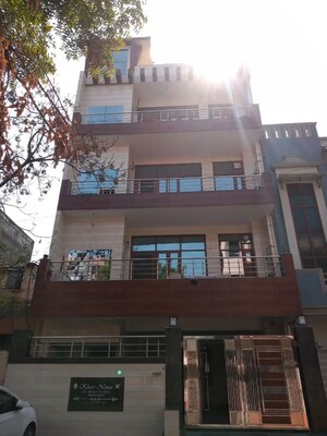 2 BHK Builder Floor – Exterior View View at Sector 48 - for Rent