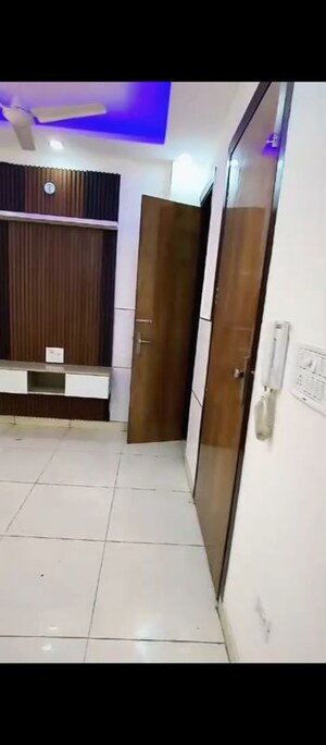 Furnished Amenities in 2 BHK Builder Floor at Dwarka Mor – for Sale
