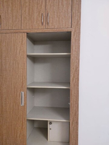 Furnished Amenities in 3 BHK Apartment at Elite Golf Green, Sector 79 – for Sale