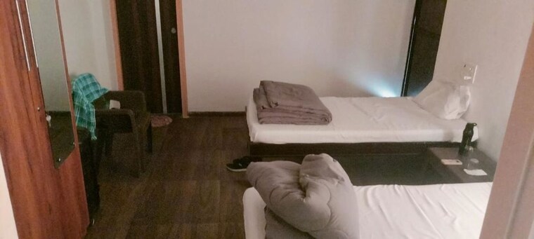 Bedroom, raama-skyz 3 Bedroom 1600 Sq.Ft. Penthouse In Sama Savli Road Vadodara 9925266