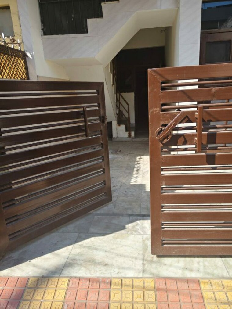 undefined, dhakoli 2 Bedroom 100 Sq.Yd. Independent House In Dhakoli Zirakpur 9972366