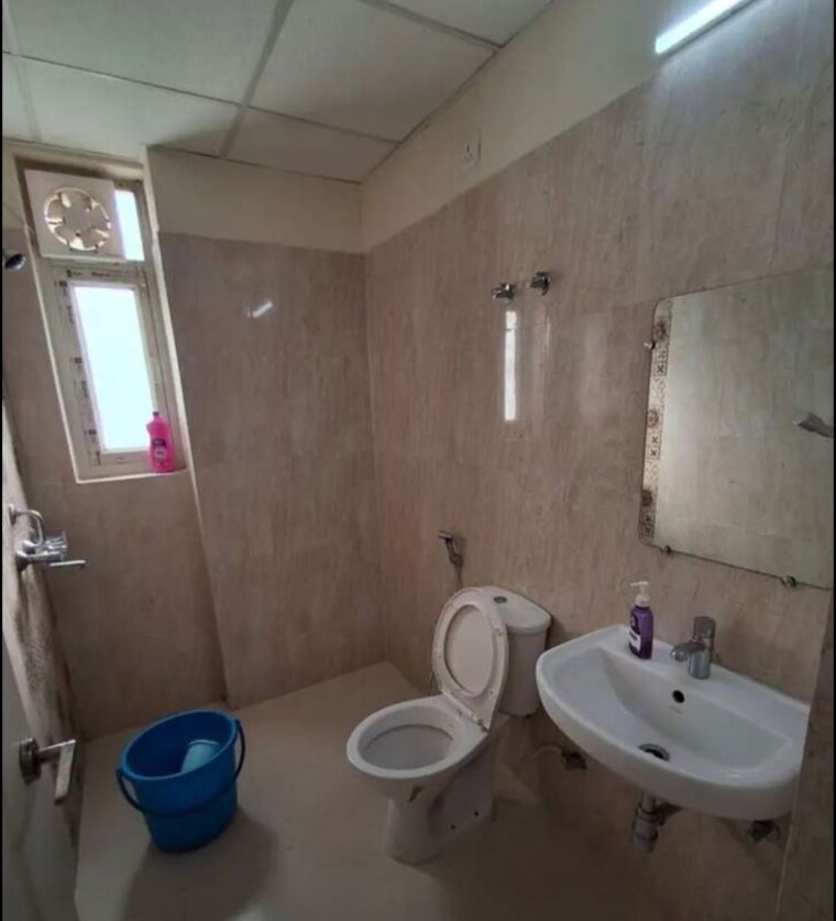 Bathroom, ansal-sushant-jeevan-enclave 3 Bedroom 1706 Sq.Ft. Apartment In Sushant Golf City Lucknow 9972367