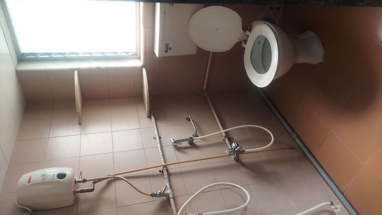 Bathroom, gold-inn-chs 2 Bedroom 680 Sq.Ft. Apartment In Santacruz East Mumbai 9972364