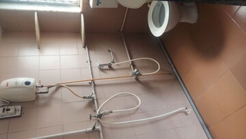 Bathroom in 2 BHK Apartment at Gold Inn CHS, Santacruz East – for Rent