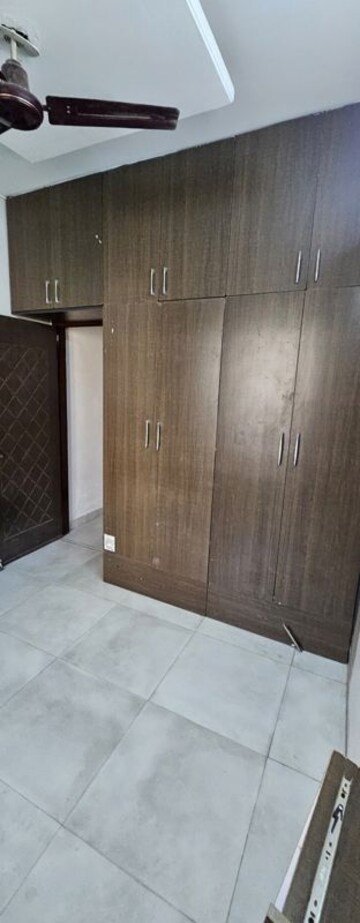 Room in 3 BHK Apartment at Panchkula Urban Estate – for Rent
