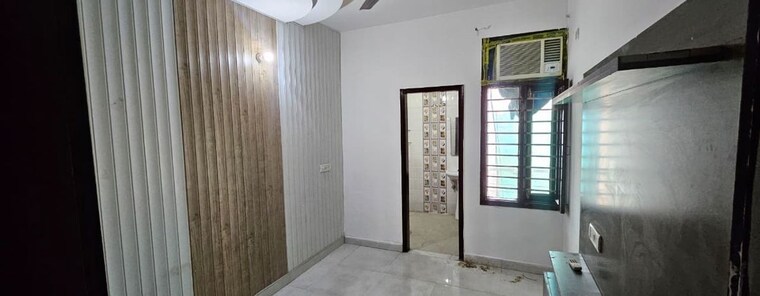 Room, panchkula urban estate 3 Bedroom 1680 Sq.Ft. Apartment In Panchkula Urban Estate Panchkula 9972381