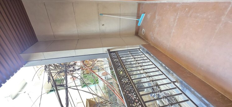 undefined, uttam nagar 2 Bedroom 60 Sq.Yd. Builder Floor In Uttam Nagar Delhi 9972390