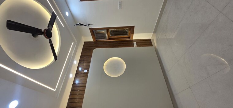 undefined, uttam nagar 2 Bedroom 60 Sq.Yd. Builder Floor In Uttam Nagar Delhi 9972410