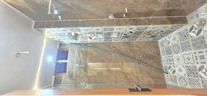 Furnished Amenities in 2 BHK Builder Floor at Uttam Nagar – for Sale