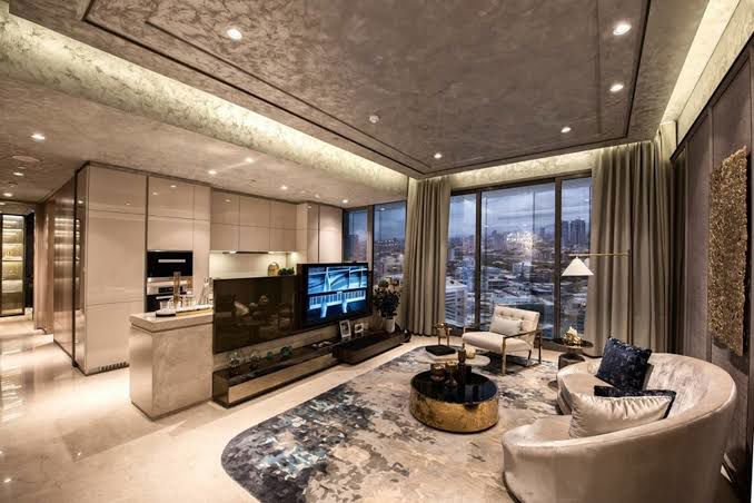 5 BHK + Pooja Room Apartment For Sale in Rustomjee Crown