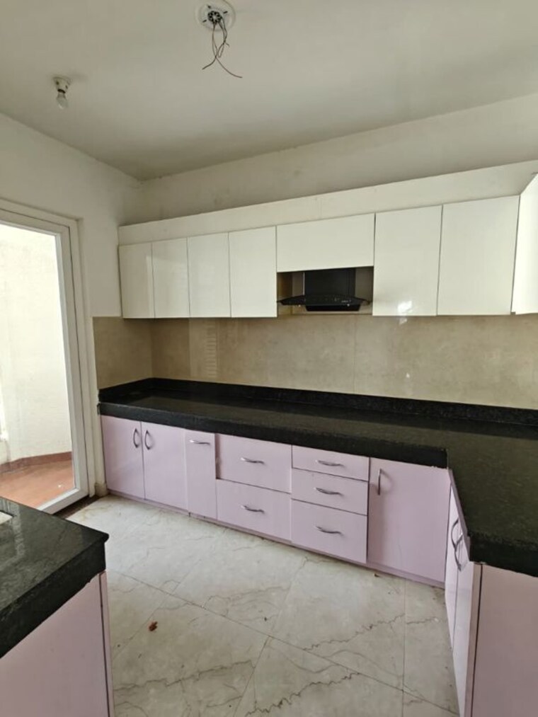 Kitchen, rishita-mulberry-heights 3.5 Bedroom 1985 Sq.Ft. Apartment In Sushant Golf City Lucknow 9972434