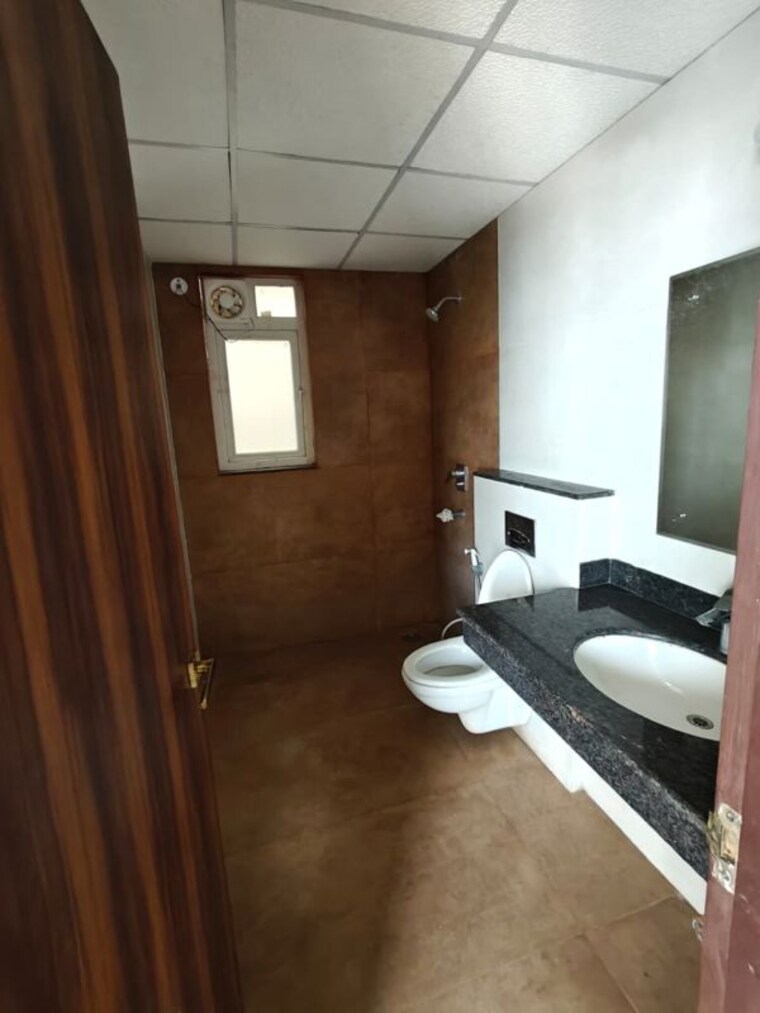 Master Bedroom, rishita-mulberry-heights 3.5 Bedroom 1985 Sq.Ft. Apartment In Sushant Golf City Lucknow 9972434