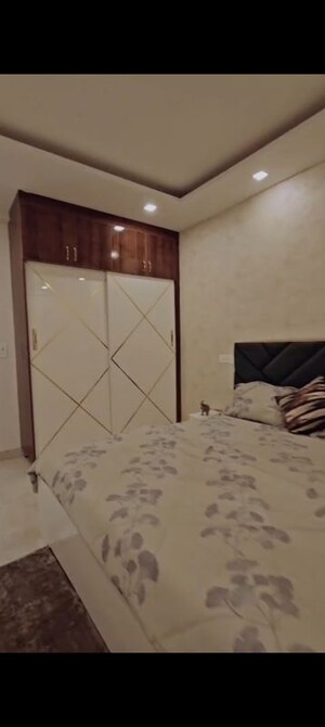 Room in 3 BHK Apartment at Aura Homes, Patiala Road – for Sale