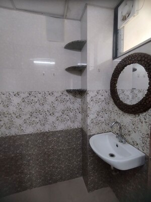 Bathroom in 2 BHK Builder Floor at Sector 52 – for Rent