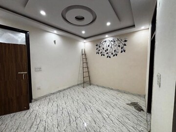 Bedroom in 2 BHK Builder Floor at Uttam Nagar – for Rent