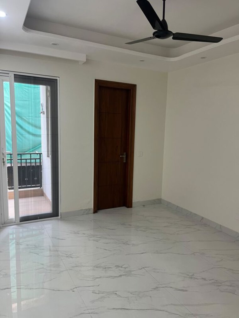Room, central-park-flower-valley 3 Bedroom 250 Sq.Yd. Independent House In Sohna Sector 33 Gurgaon 9972482