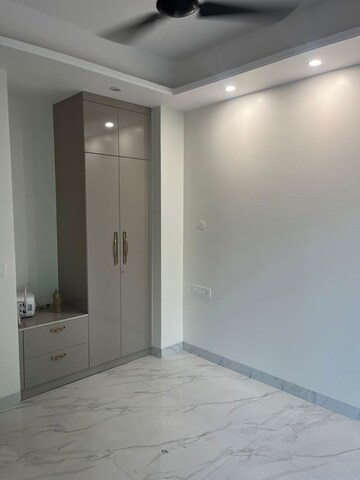 Room in 3 BHK Independent House at Central Park Flower Valley, Sohna Sector 33 – for Sale