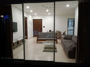 Balcony in 3 BHK Apartment at Lokhandwala Minerva Mahalaxmi, Mahalaxmi – for Rent