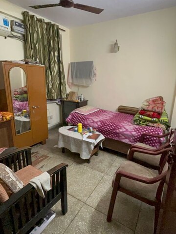 Living Room in 2 BHK Builder Floor at Kotla Mubarakpur – for Rent