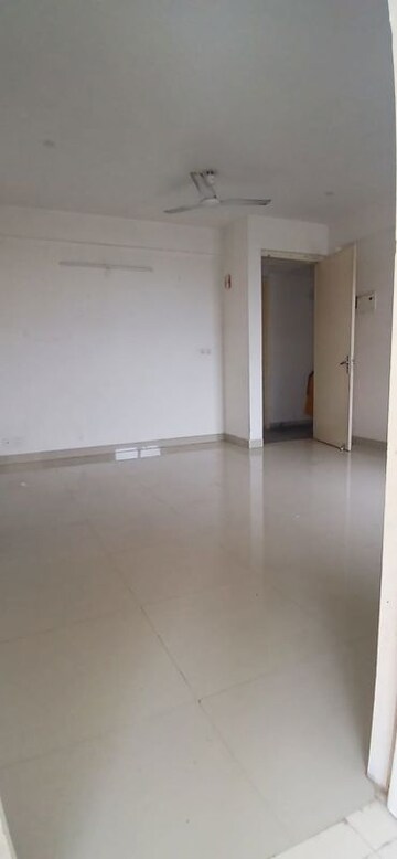Room in 1 BHK Apartment at Breez Global Heights, Sohna Sector 33 – for Rent