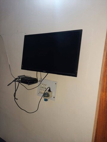 Furnished Amenities in 3 BHK Builder Floor at Sector 38 – for Rent