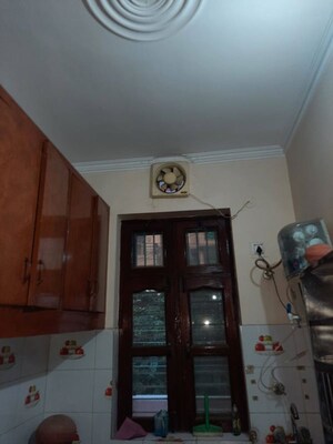 Furnished Amenities in 3 BHK Builder Floor at Sector 38 – for Rent