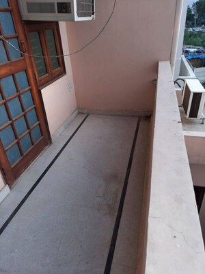 Balcony in 3 BHK Builder Floor at Sector 38 – for Rent