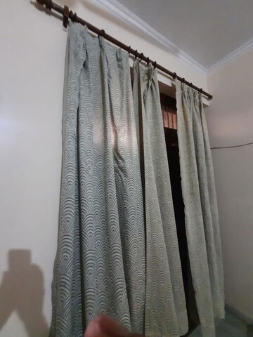 Building Lobby in 3 BHK Builder Floor at Sector 38 – for Rent