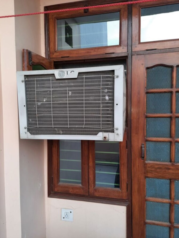Exterior View, sector 38 3 Bedroom 200 Sq.Yd. Builder Floor In Sector 38 Gurgaon 9972537