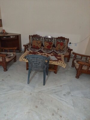 Living Room in 3 BHK Builder Floor at Sector 38 – for Rent