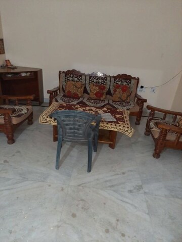 Living Room in 3 BHK Builder Floor at Sector 38 – for Rent