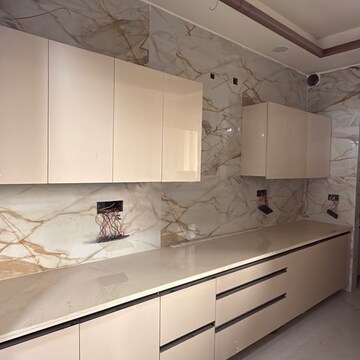 Kitchen in 4 BHK Builder Floor at Garg Homes Floors, Green Fields Colony – for Sale