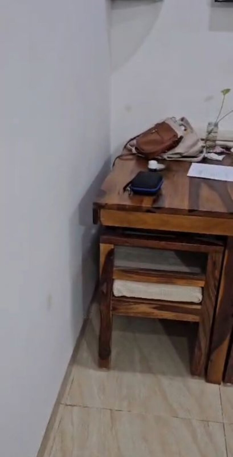 undefined, gaur-city-2-14th-avenue 2 Bedroom 990 Sq.Ft. Apartment In Sector 16c Greater Noida Greater Noida 9972503