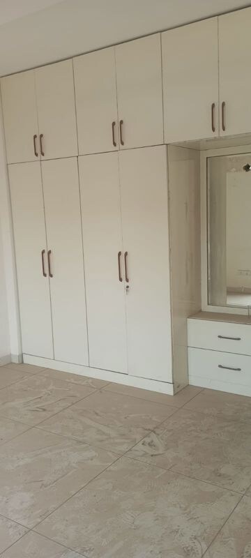 5 BHK Apartment For Sale in Dhakoli