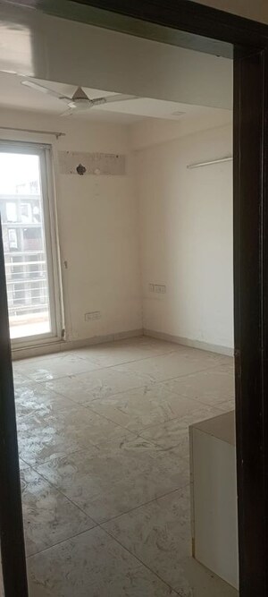 Room in 5 BHK Apartment at Dhakoli – for Sale