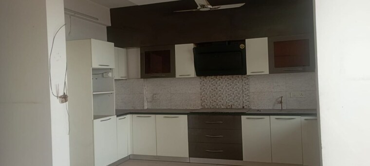 Kitchen, dhakoli 5 Bedroom 2633 Sq.Ft. Apartment In Dhakoli Zirakpur 9972567