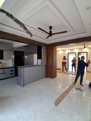 Building Lobby in 3 BHK Apartment at Uninav Utopia, Morti – for Rent