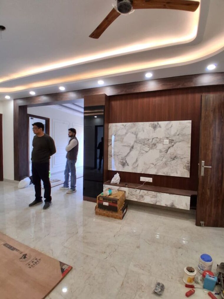  Parking, uninav-utopia 3 Bedroom 2125 Sq.Ft. Apartment In Morti Ghaziabad 9972579