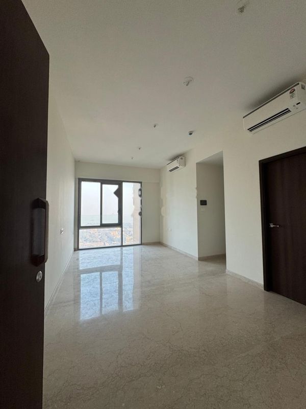 2 BHK Apartment For Rent in Kalpataru Magnus